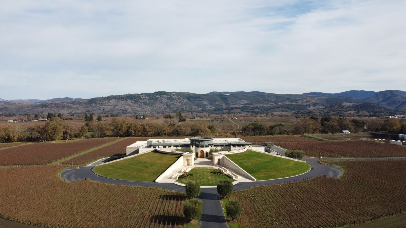 Napa Valley — The estate from above, Oakville